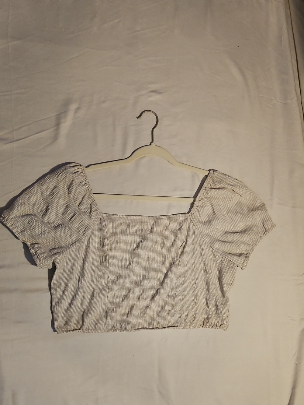 Forever 21 Cream Square-Neck Puff Sleeve Crop Top